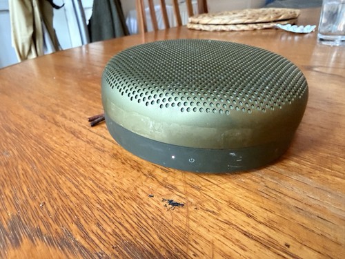 Bang olufsen beoplay a1 1st - &,